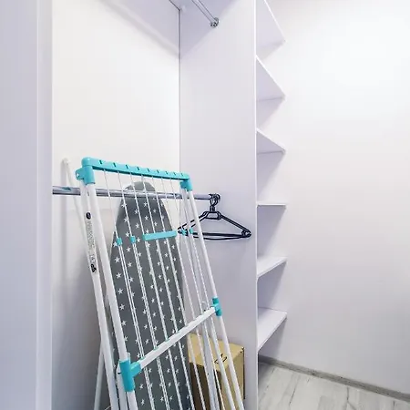 Apartament Z Ogrodkiem I Miejscem Parkingowym Apartment *